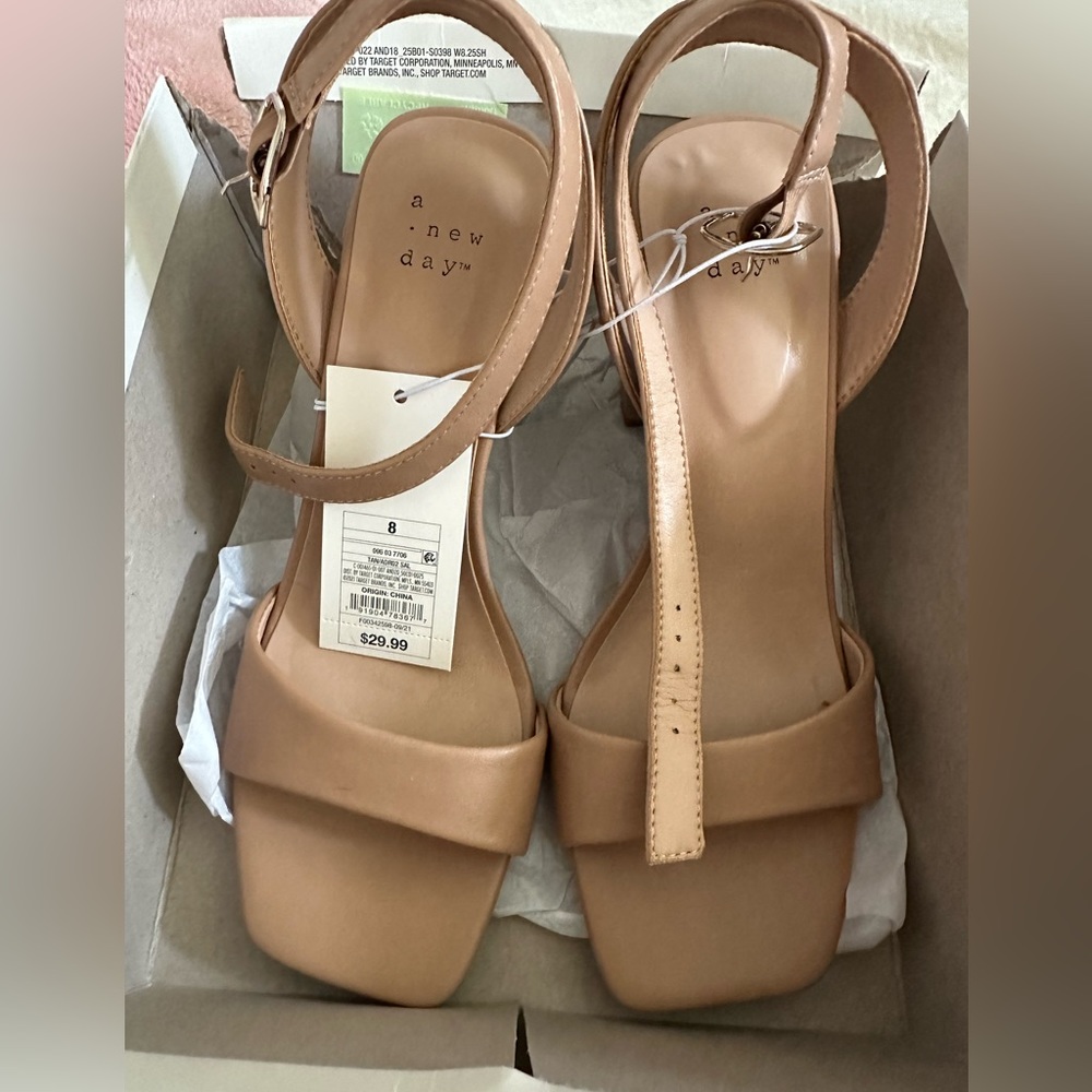 NWT A New Day nude heels